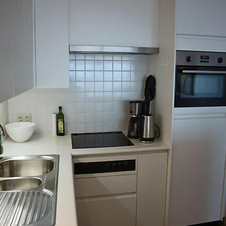 Near Marina * Ньивпорт